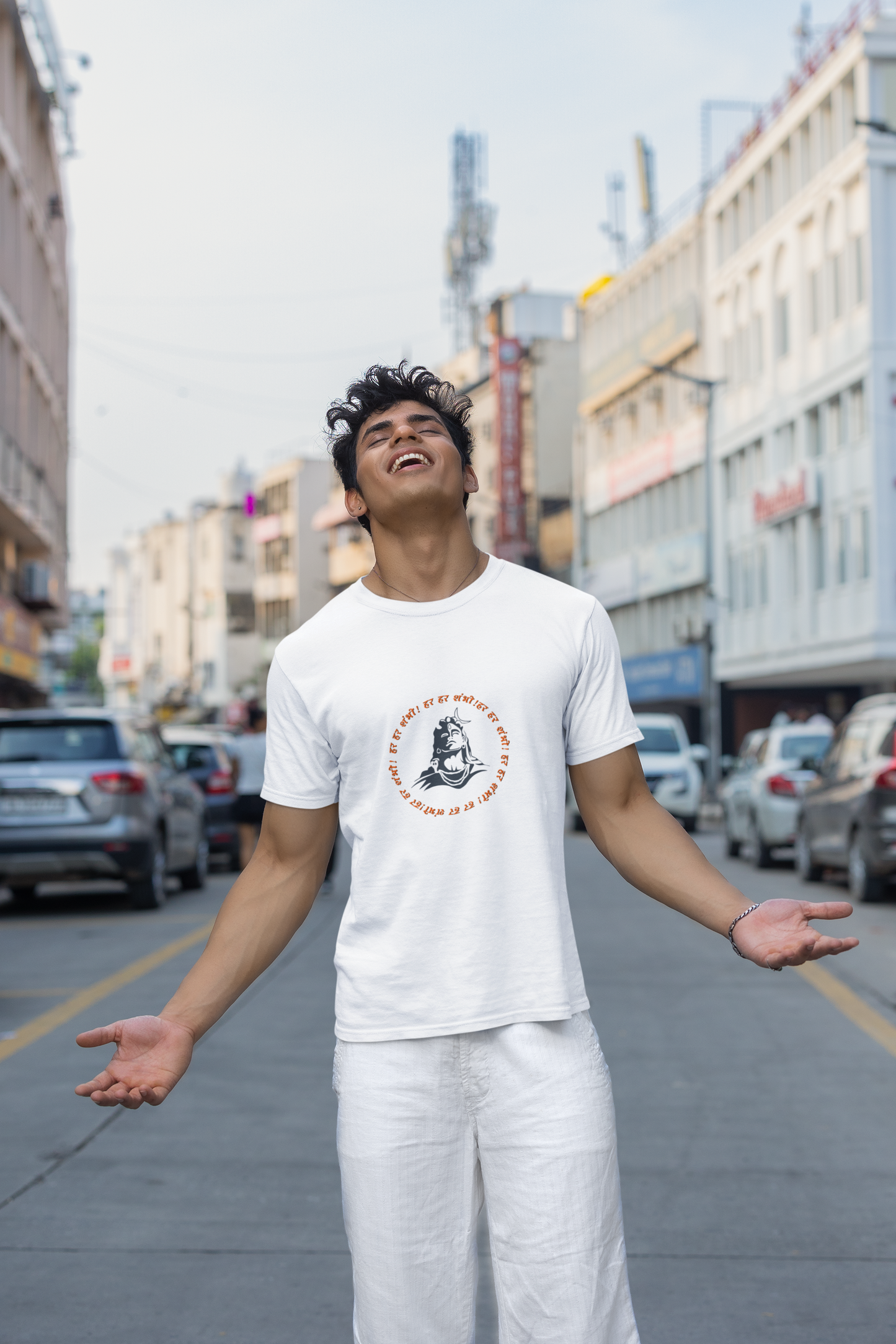 हर हर शंभू — Men’s Classic Crew T-Shirt