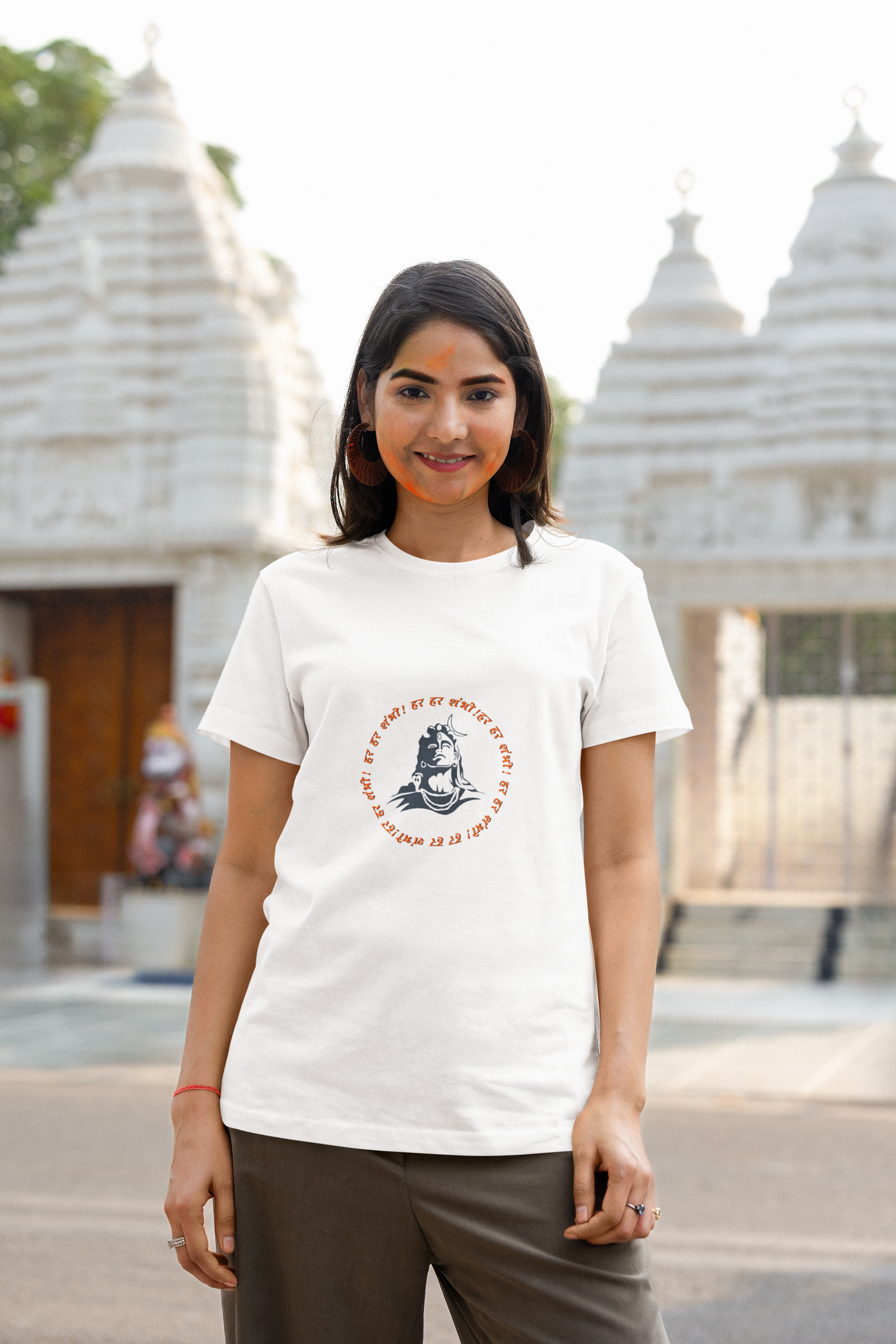 हर हर शंभू — Women’s Classic Crew T-Shirt